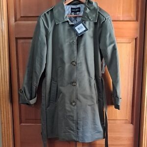 Ellen Tracy Olive Green Single-Breasted Trench Coat with Belt